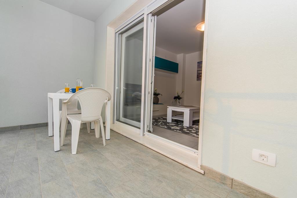 Blue Sky Apartments Rogoznica  Extérieur photo