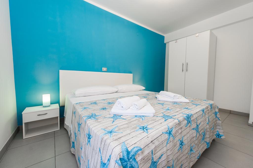 Blue Sky Apartments Rogoznica  Extérieur photo